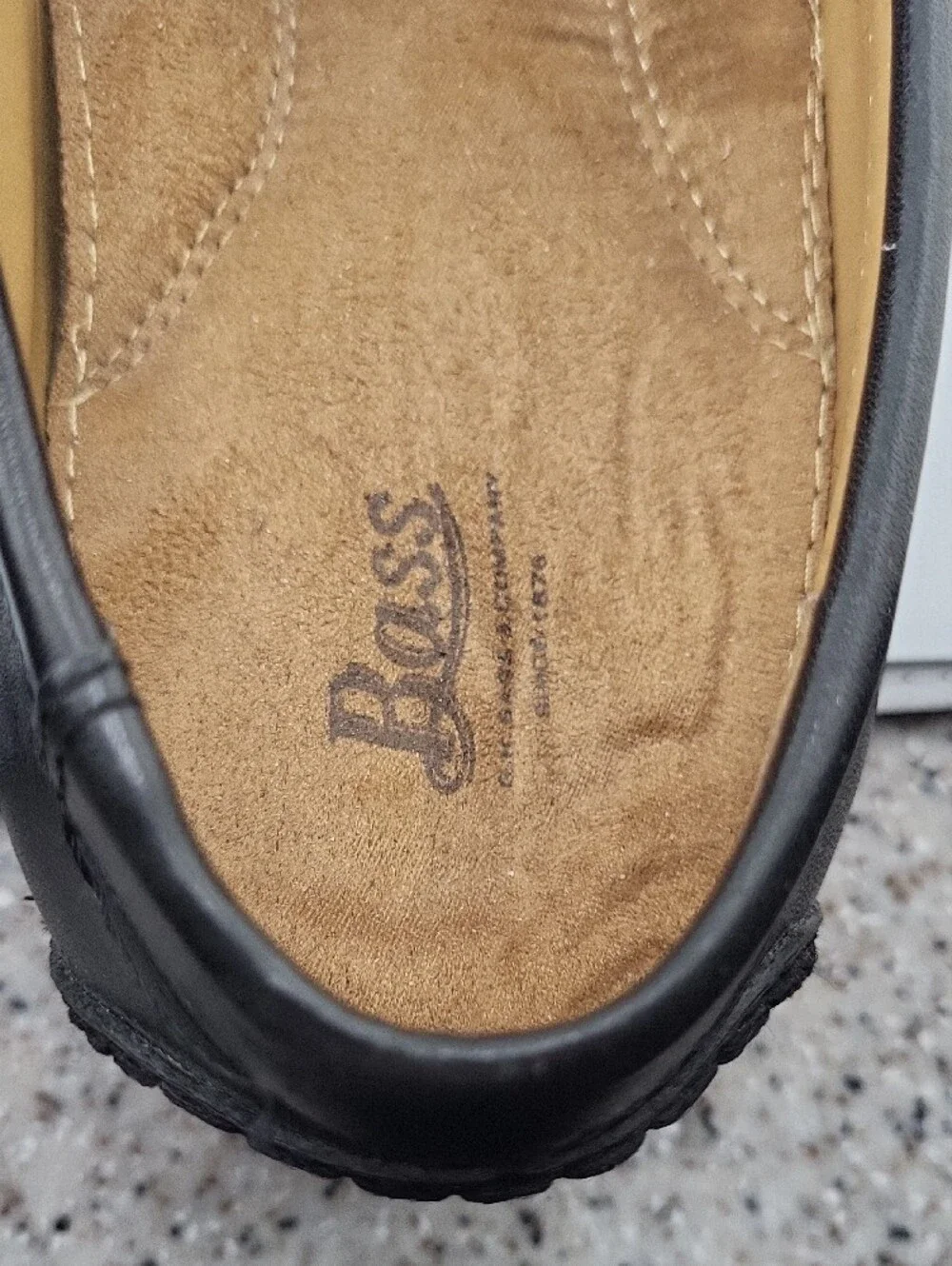 Bass Black Leather Slip-On Moccasin Loafers Men 10 1/2 M